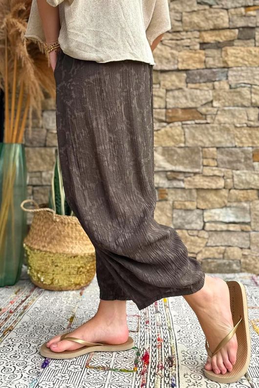 Kiti Paisley Damask 7/8 Barrel Leg Pant Coffee Bean